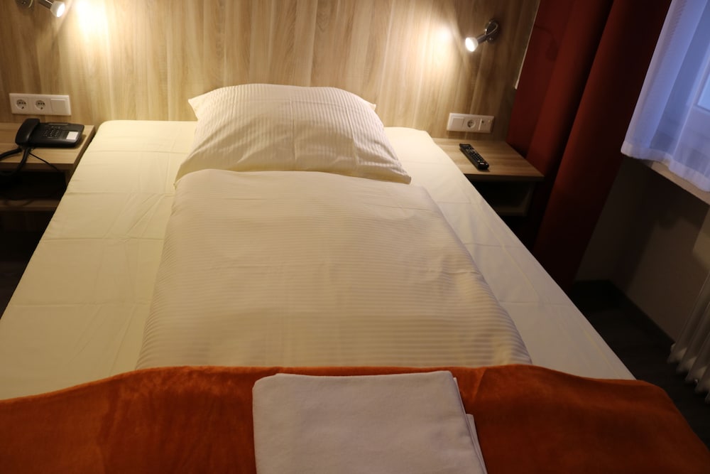 Hotel Paris 8