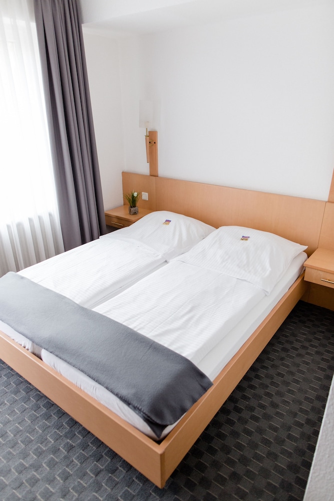 Bonn City 6