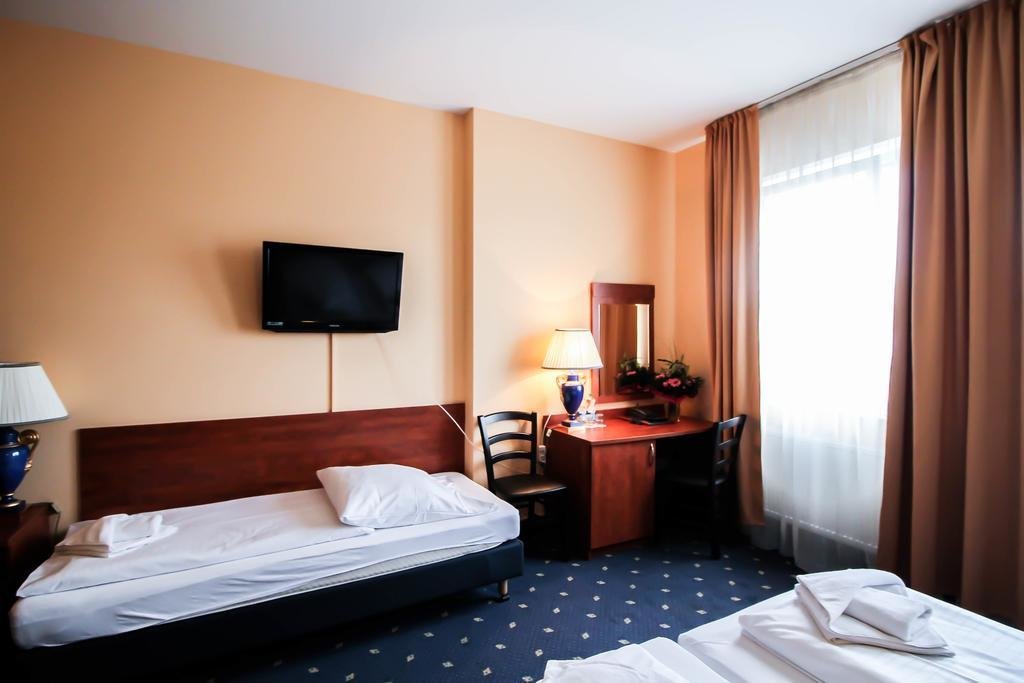 Hotel Atrium Charlottenburg 7