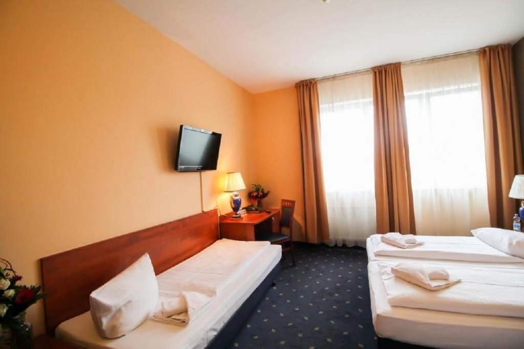 Hotel Atrium Charlottenburg 1