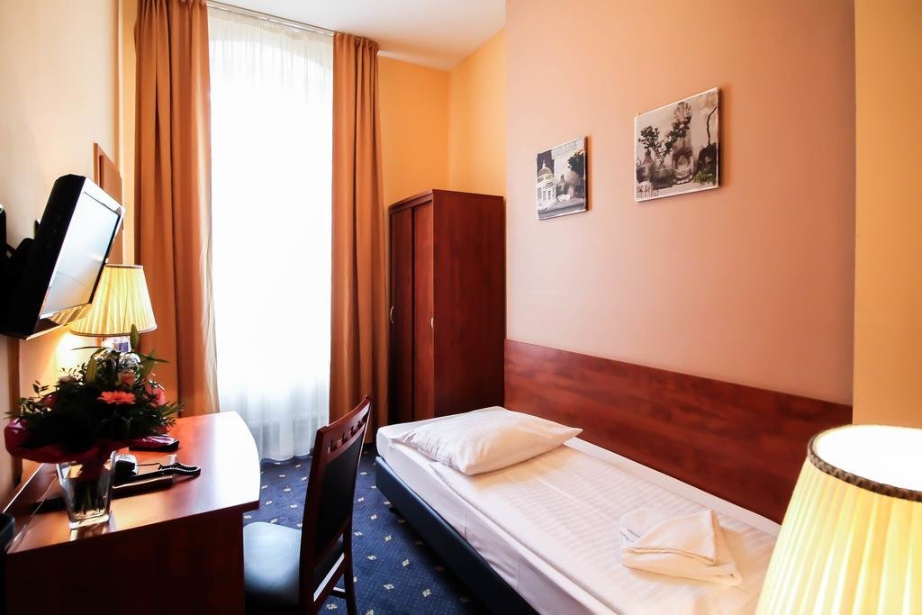 Hotel Atrium Charlottenburg 19