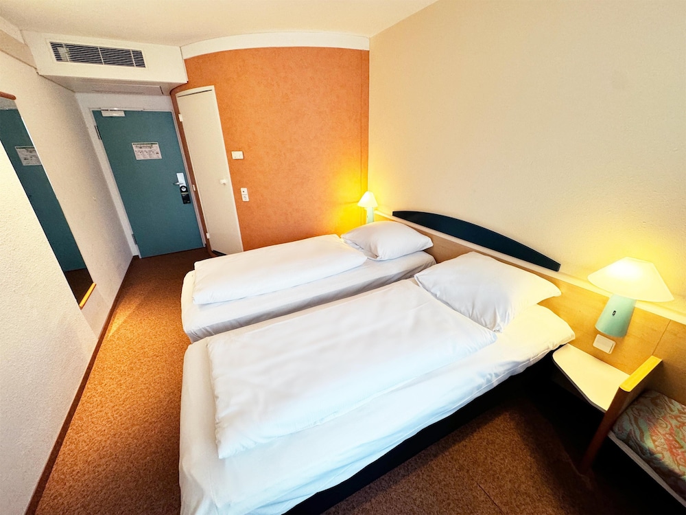 B&B HOTEL Frankfurt-Messe 16
