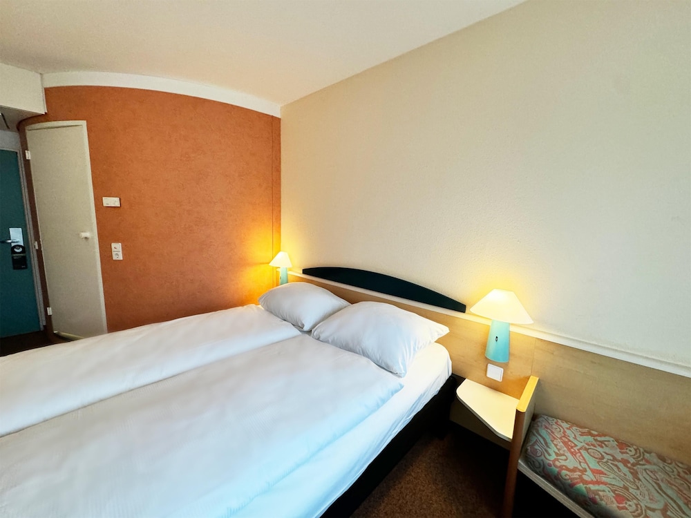 B&B HOTEL Frankfurt-Messe 18