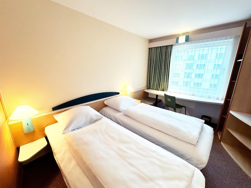 B&B HOTEL Frankfurt-Messe 15