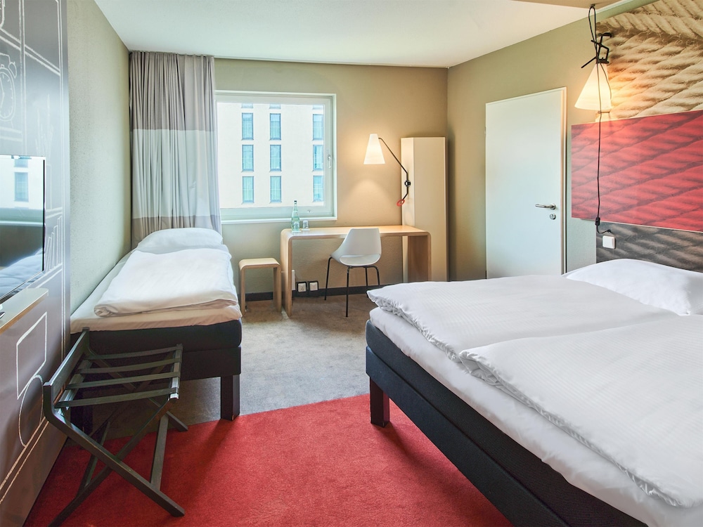 B&B HOTEL Frankfurt-Messe 9