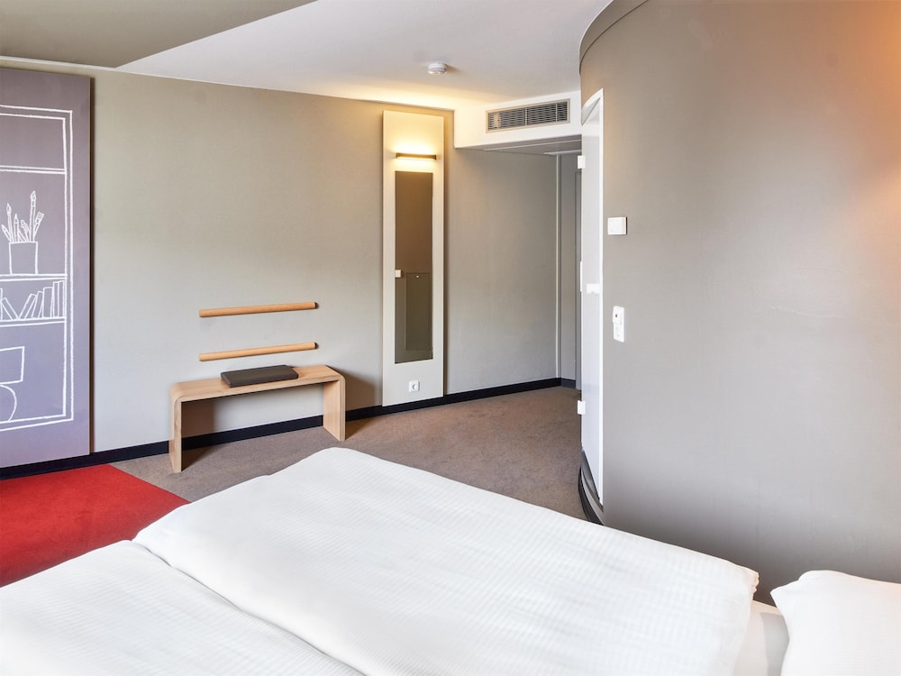 B&B HOTEL Frankfurt-Messe 19