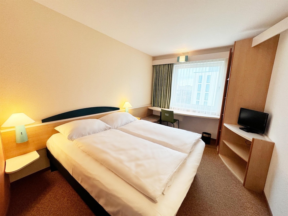 B&B HOTEL Frankfurt-Messe 17