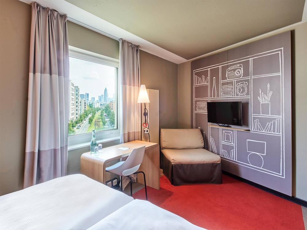B&B HOTEL Frankfurt-Messe 8
