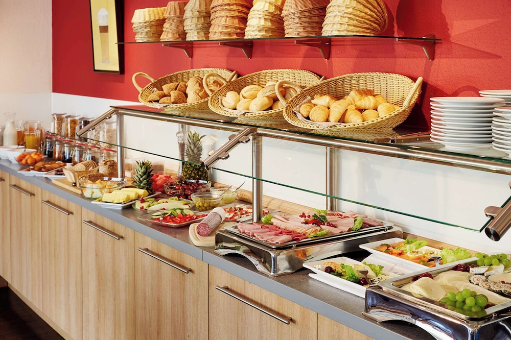 Hotel Imperial Dusseldorf, Sure Hotel Collection by BW 17