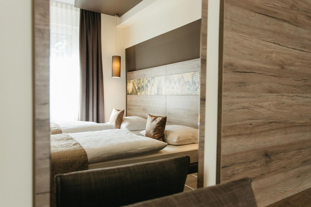 Hotel Sion 13