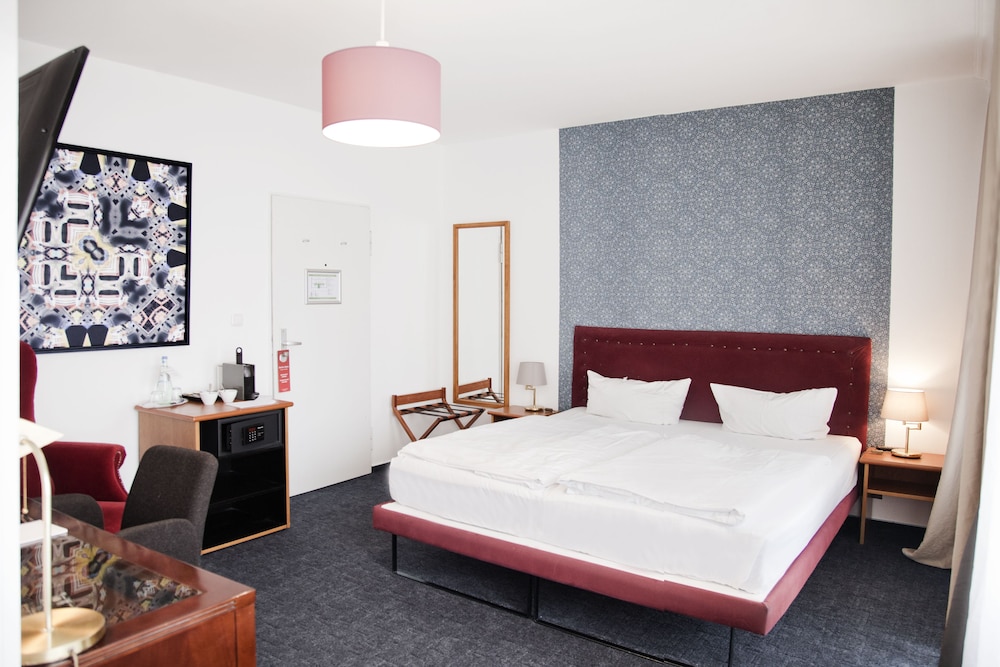 Hotel Les Nations 18