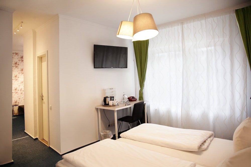 Hotel Les Nations 10