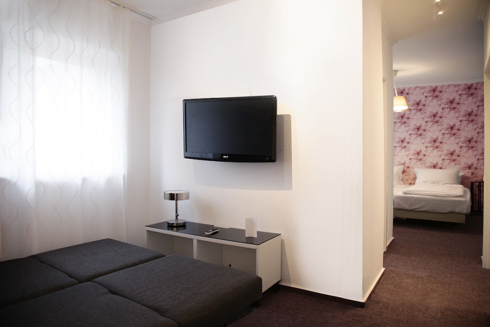 Hotel Les Nations 7