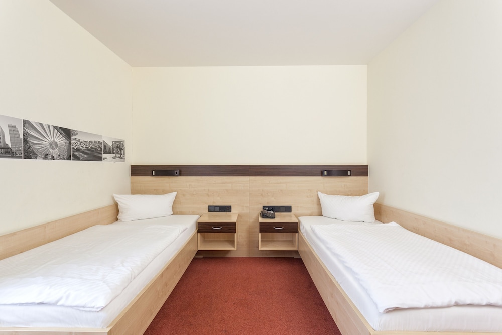 Hotel Mit-Mensch 12