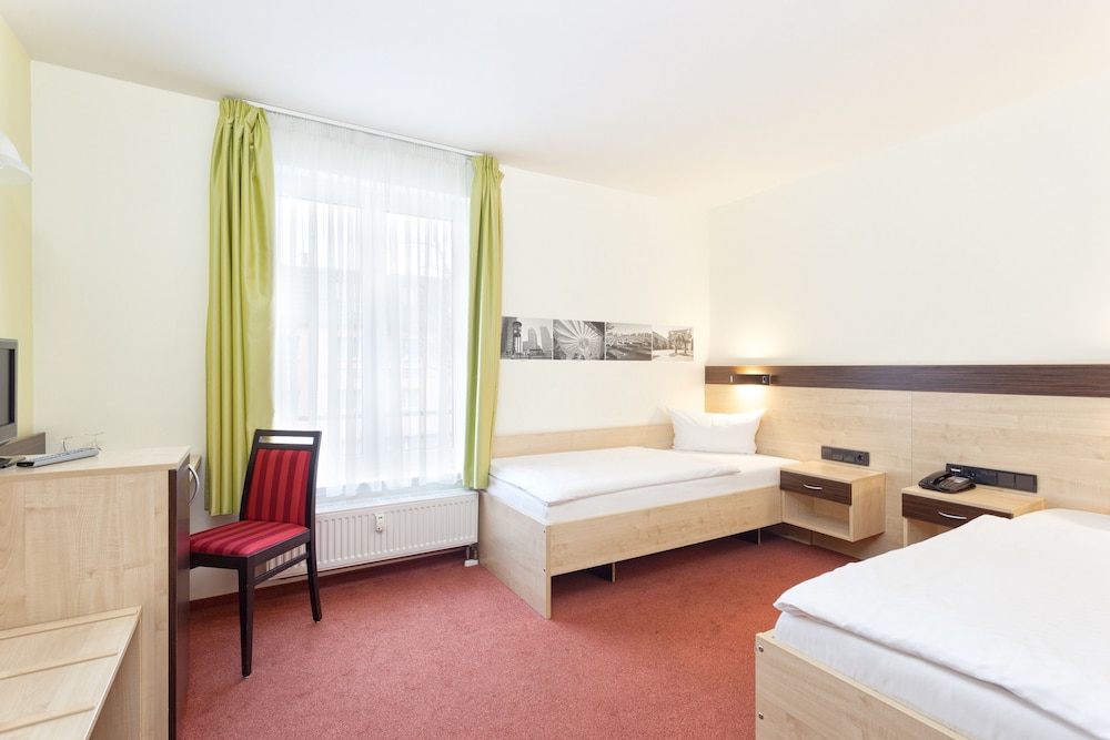 Hotel Mit-Mensch 9