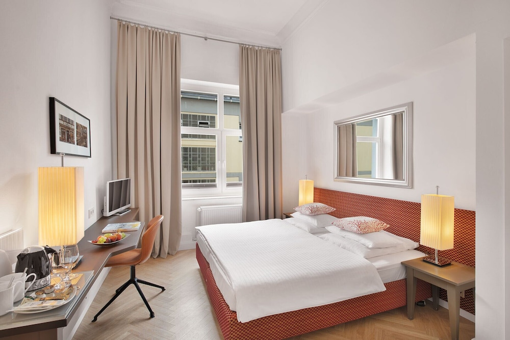 Boutiquehotel Dreesen - Villa Godesberg 9
