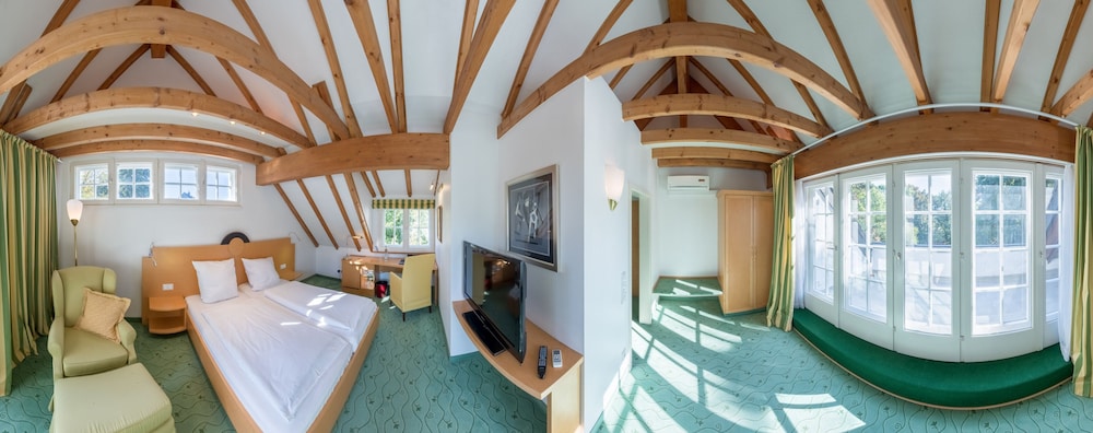 Hotel Villa Im Park 11