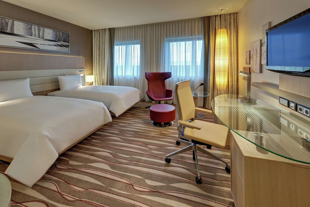 Hilton Frankfurt Airport 11