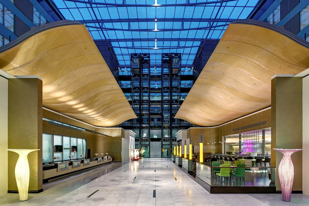 Hilton Frankfurt Airport 3