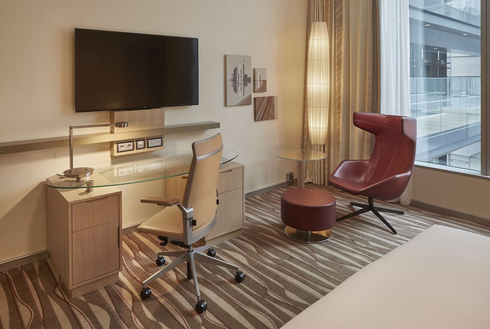 Hilton Frankfurt Airport 18