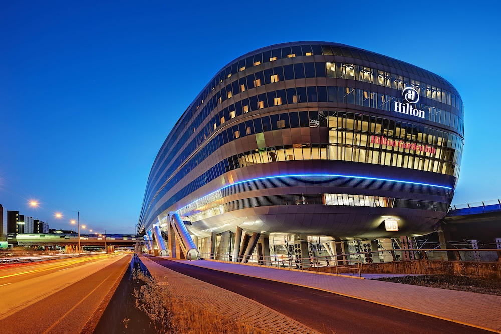 Hilton Frankfurt Airport 1
