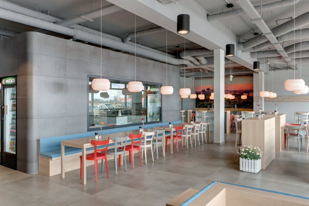 Meininger Hotel Berlin Airport 6