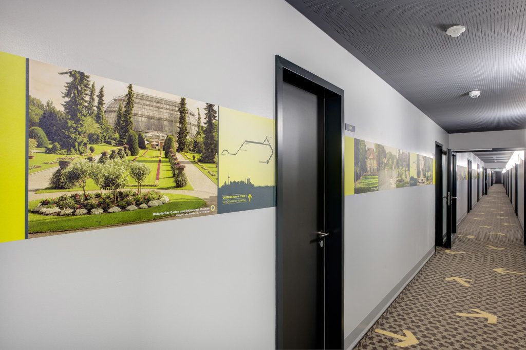 Meininger Hotel Berlin Airport 20