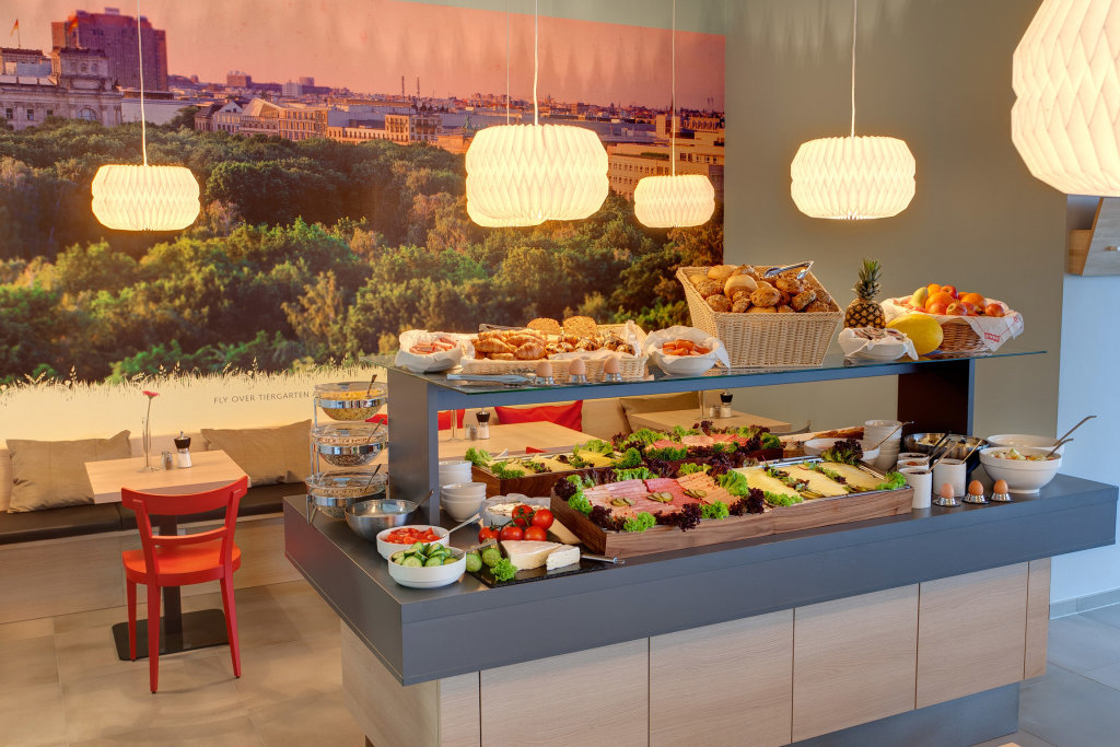 Meininger Hotel Berlin Airport 15