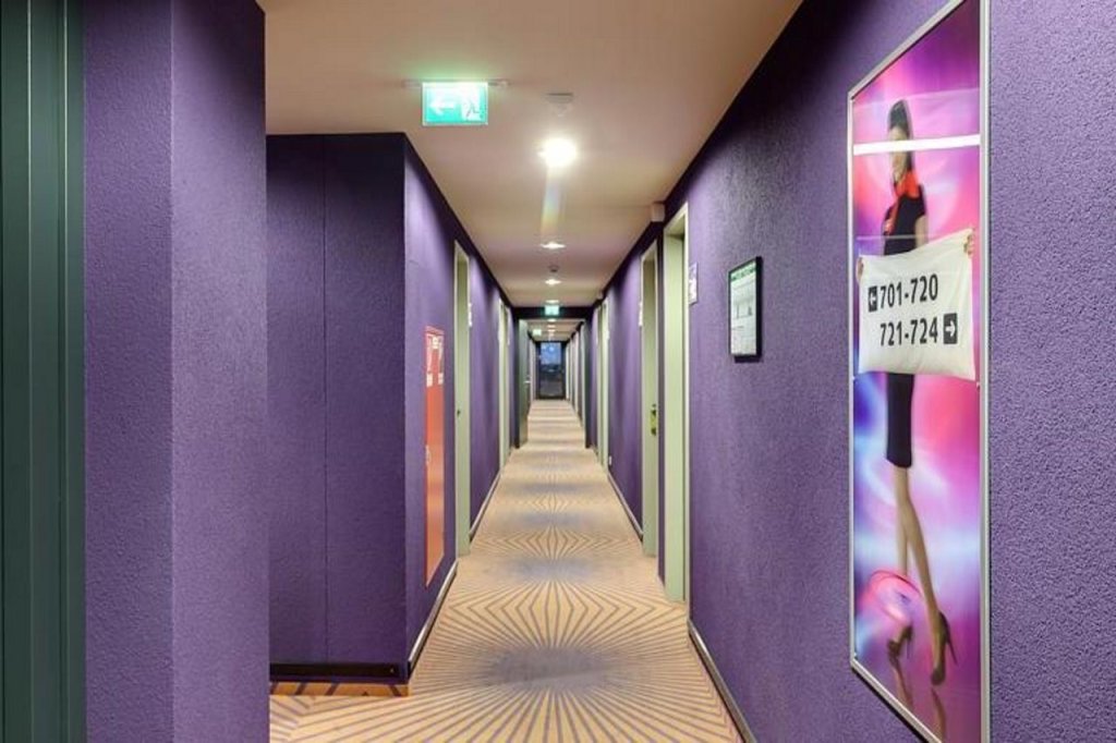 Meininger Hotel Frankfurt/Main Airport 5