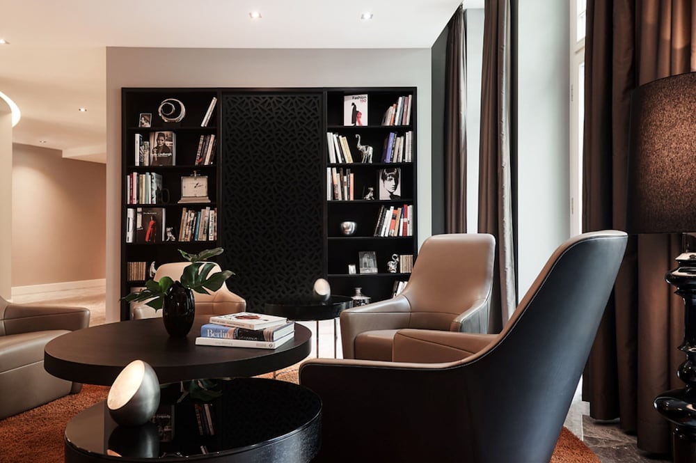 Roomers Berlin Steinplatz, Autograph Collection 4