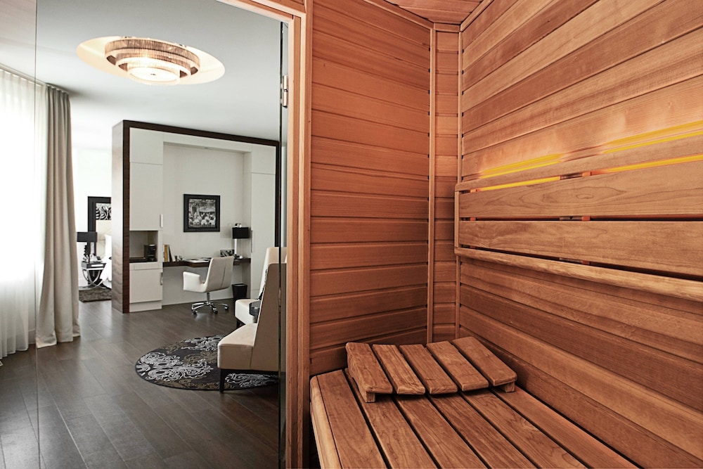 Roomers Berlin Steinplatz, Autograph Collection 9
