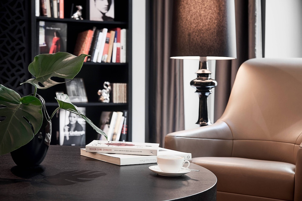 Roomers Berlin Steinplatz, Autograph Collection 2