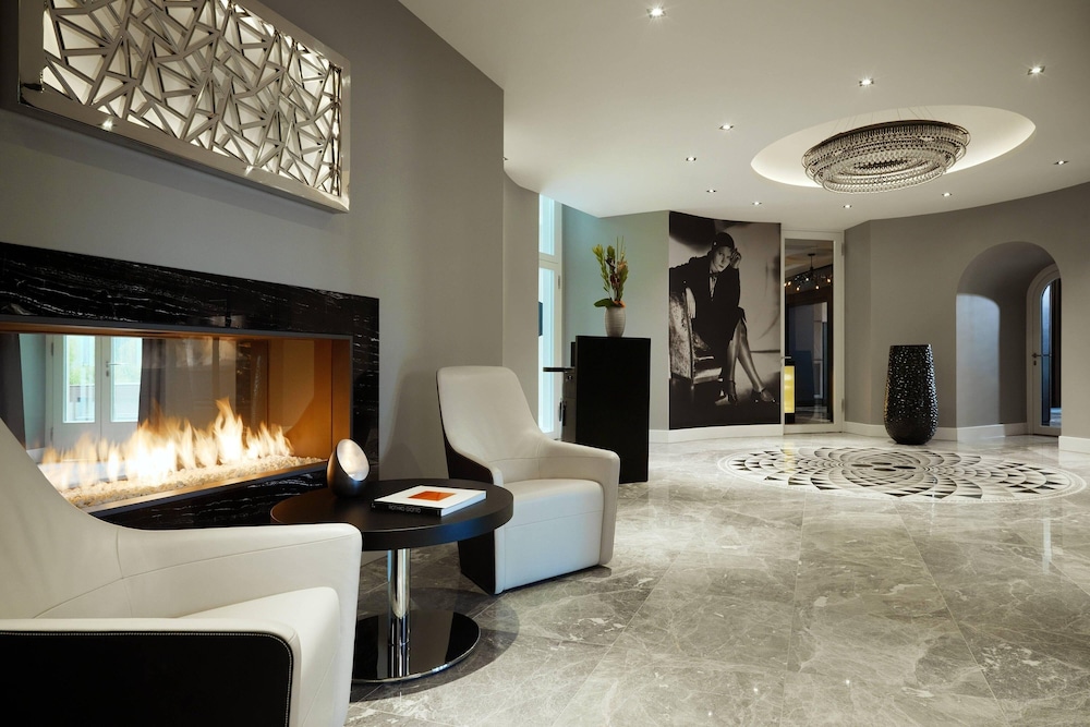 Roomers Berlin Steinplatz, Autograph Collection 3