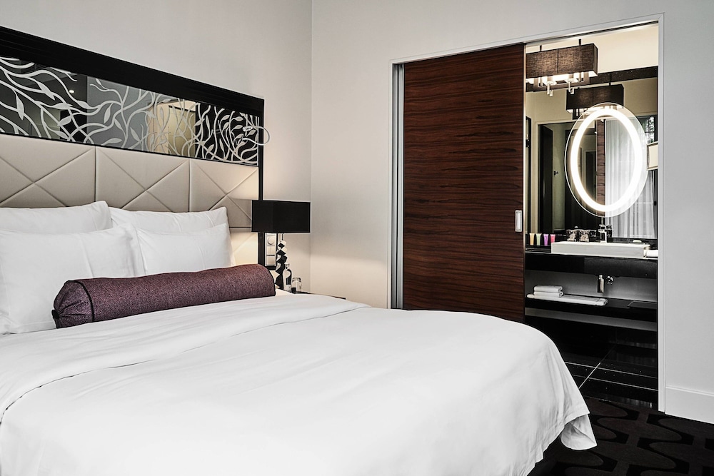 Roomers Berlin Steinplatz, Autograph Collection 13