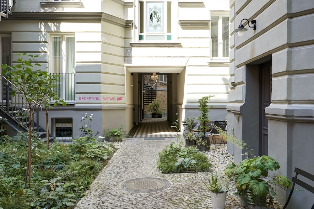Gorki Apartments 5