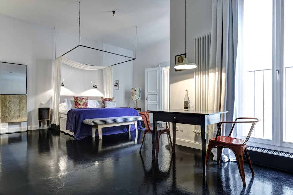 Gorki Apartments 20