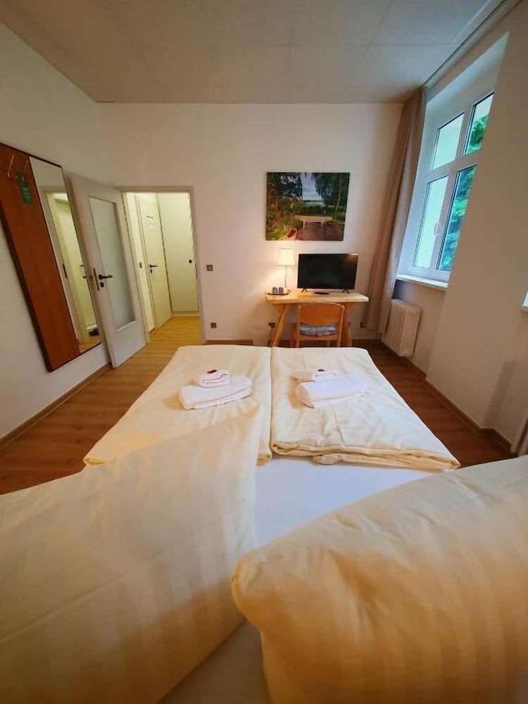 Waldhotel am See 6