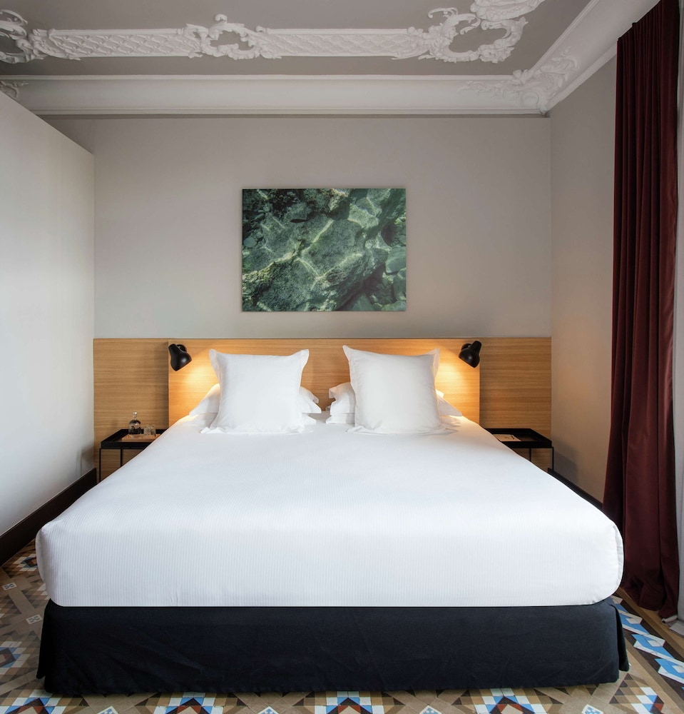 Alexandra Barcelona Hotel, Curio Collection by Hilton 16