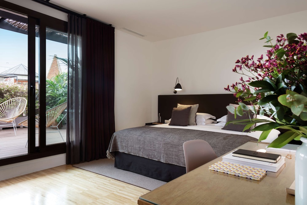 Alexandra Barcelona Hotel, Curio Collection by Hilton 18
