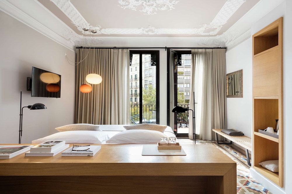 Alexandra Barcelona Hotel, Curio Collection by Hilton 17
