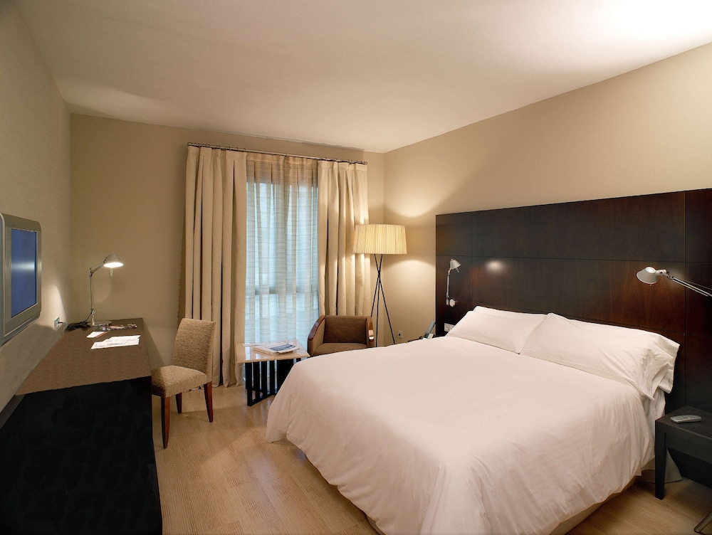 Alexandra Barcelona Hotel, Curio Collection by Hilton 13
