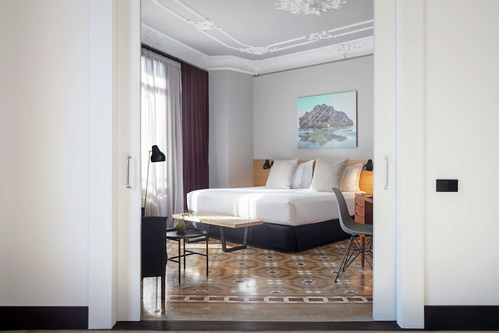 Alexandra Barcelona Hotel, Curio Collection by Hilton 23