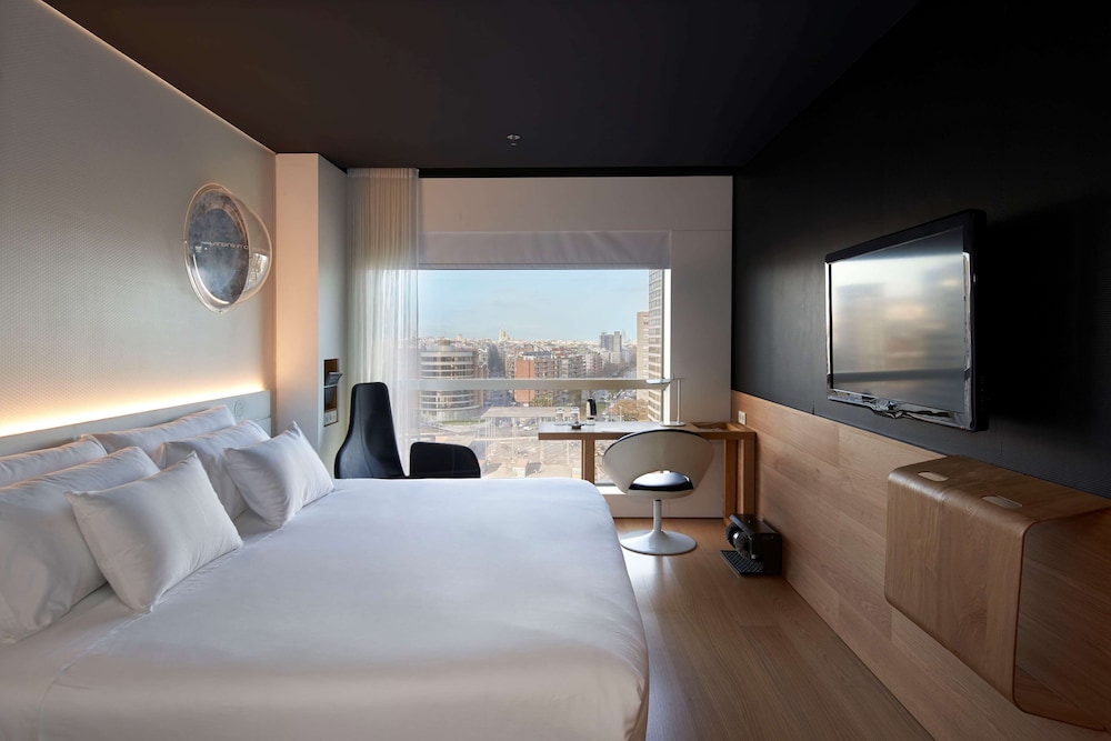 Barceló Sants 12