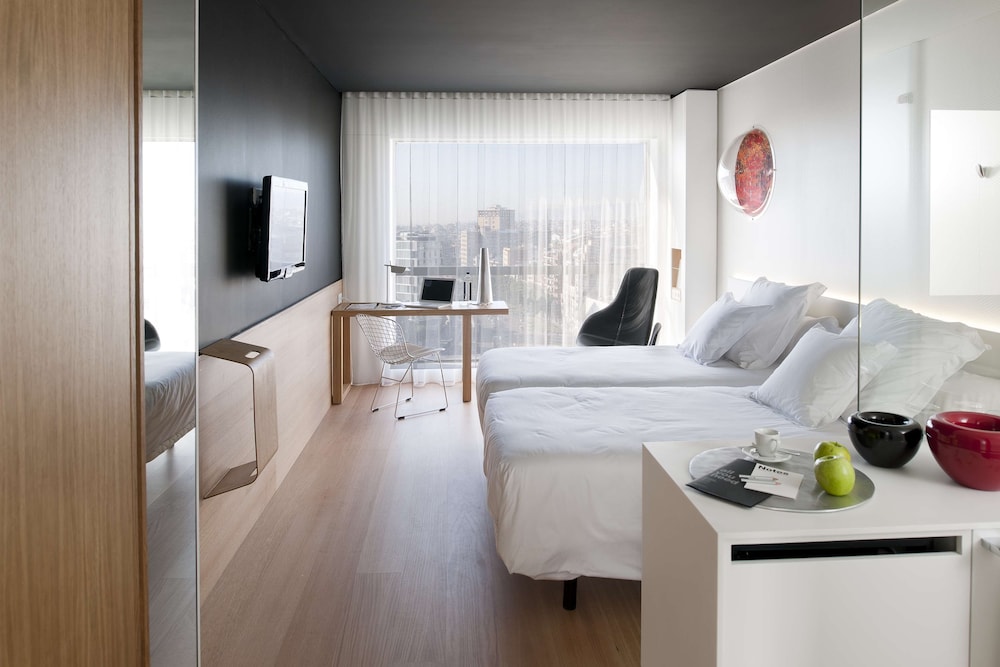 Barceló Sants 11