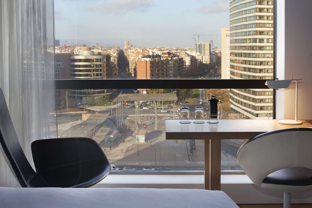 Barceló Sants 22