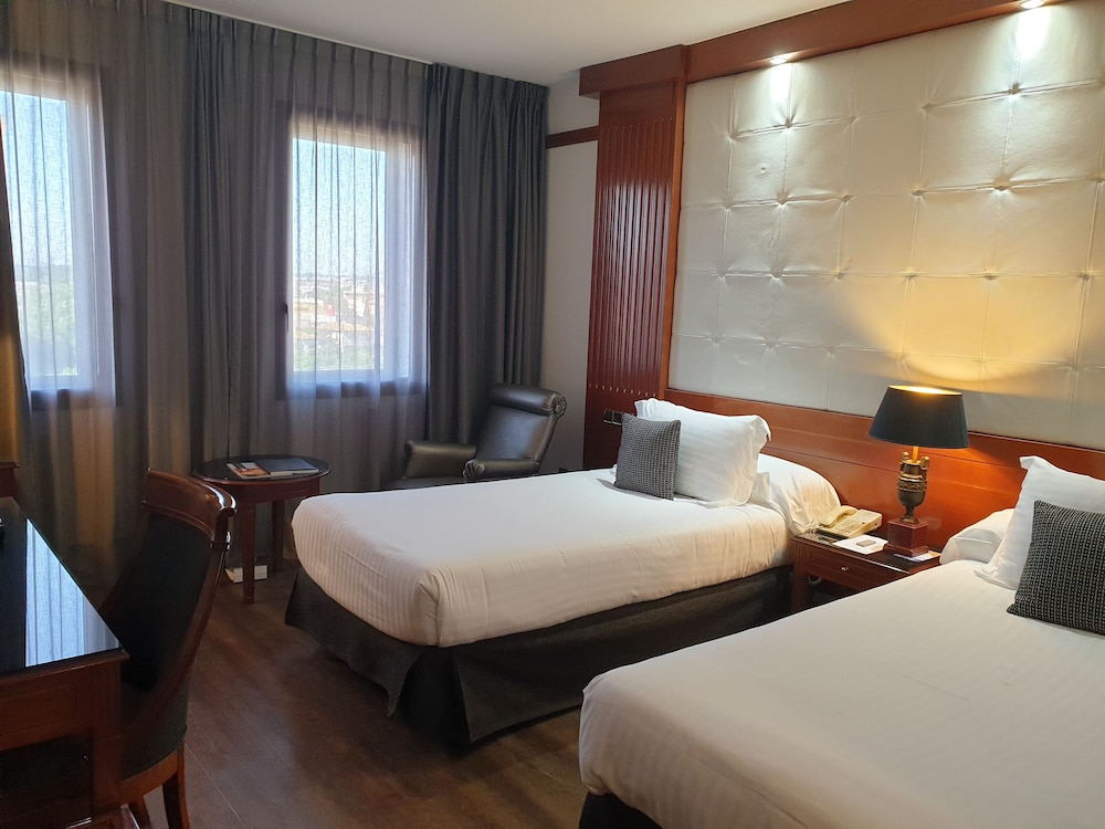 Best Western Premier CMC Girona 15