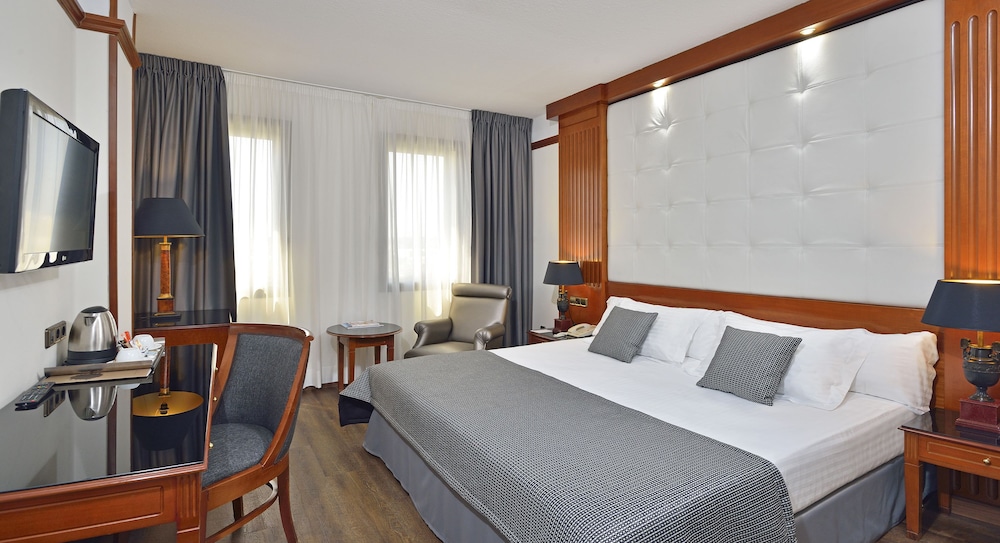 Best Western Premier CMC Girona 13