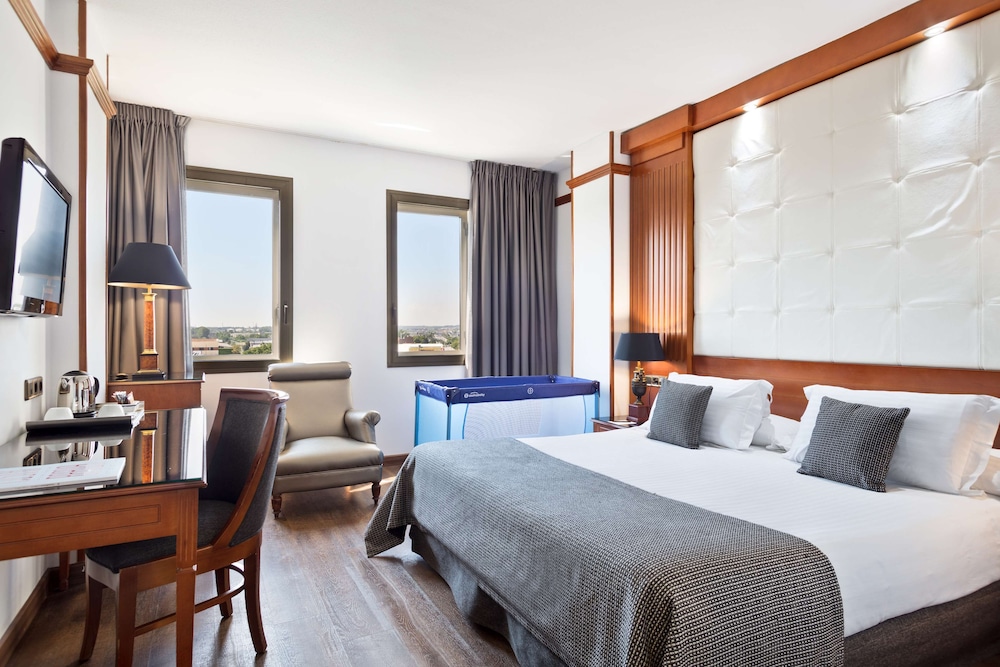 Best Western Premier CMC Girona 24