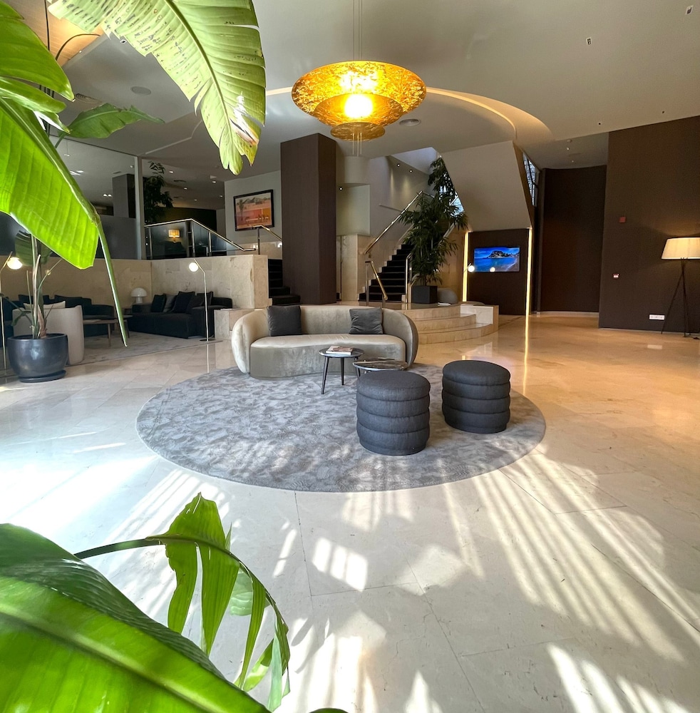 Best Western Premier CMC Girona 7