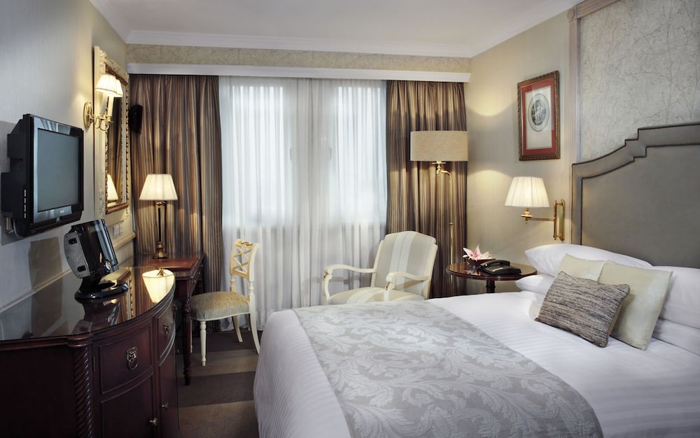 Meliá Castilla 4